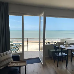 https://k-beach.ostend-hotel.net